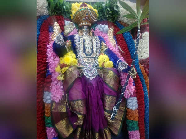 கொலுவில் கற்பனை