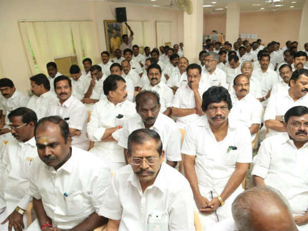 ADMK MLAs meeting in Sep.5 ADMK MLAs meeting in Sep.5