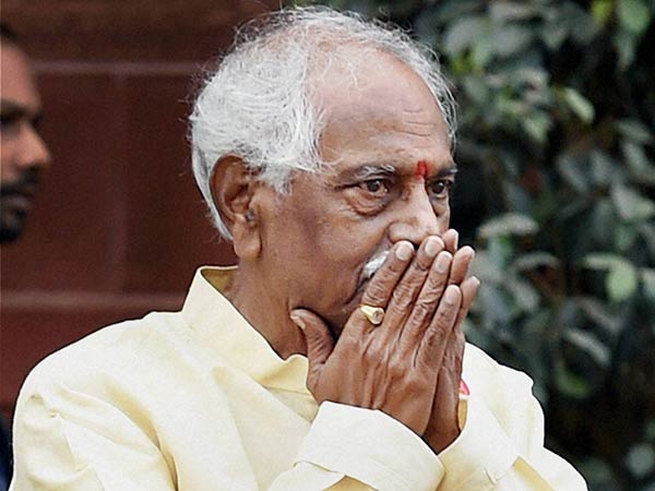 Union Minister Bandaru Dattatreya submits resignation? Union Minister Bandaru Dattatreya submits resignation?