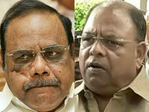 Dinakaran support MLA Vettrivel meets Speaker Dhanapal in the assembly Dinakaran support MLA Vettrivel meets Speaker Dhanapal in the assembly