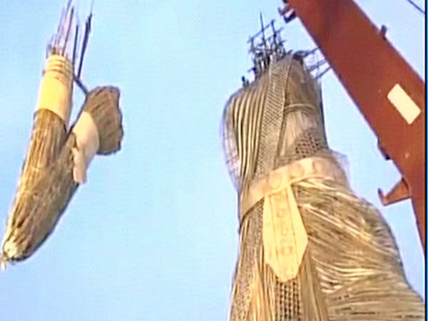 Guwahati: 101 ft Durga idol to enter Guinness book of records Guwahati: 101 ft Durga idol to enter Guinness book of records