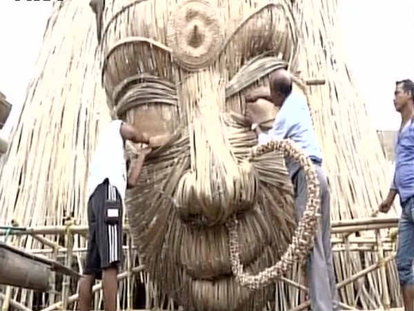 Guwahati: 101 ft Durga idol to enter Guinness book of records Guwahati: 101 ft Durga idol to enter Guinness book of records