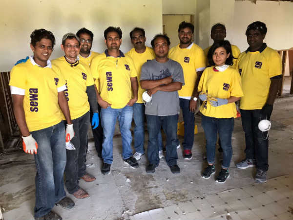 Houston Tamils in restoration of Harvey affected areas Houston Tamils in restoration of Harvey affected areas