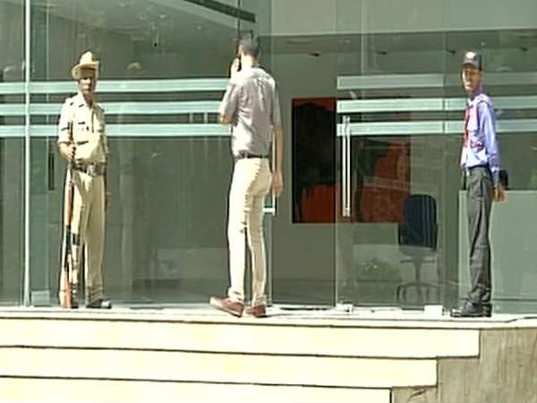 IT raids on SM Krishna's son in law VG Siddhartha firm IT raids on SM Krishna's son in law VG Siddhartha firm