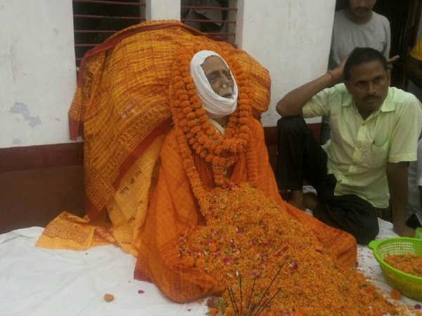 Ayodhya dispute: Mahant Bhaskar Das passes away after heart attack Ayodhya dispute: Mahant Bhaskar Das passes away after heart attack