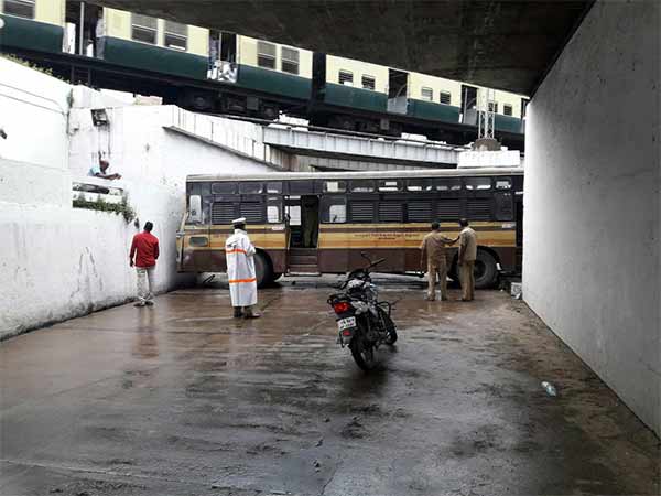 MTC bus struck near Chennai Reserve bank Subway MTC bus struck near Chennai Reserve bank Subway
