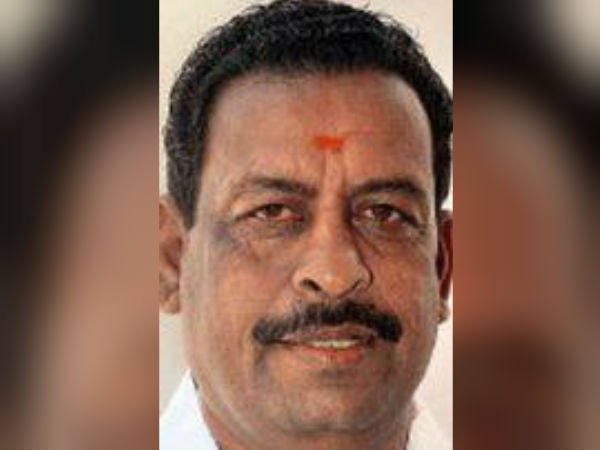 Dinakaran's chapter will be closed within 3 days, says O.S.Manian Dinakaran's chapter will be closed within 3 days, says O.S.Manian
