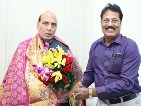Dr Krishnasamy meets Rajnath Singh Dr Krishnasamy meets Rajnath Singh