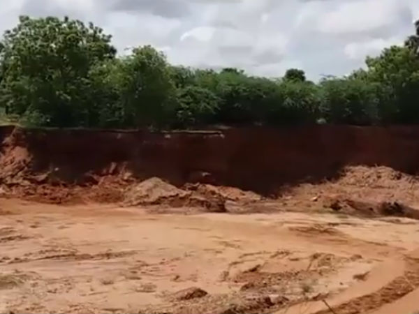In Manappari a man died in Sand sliding In Manappari a man died in Sand sliding
