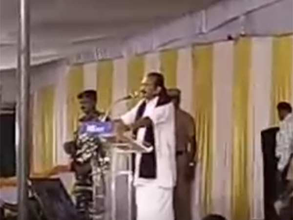 Vaiko hails Karunanidhi in Murasoli function Vaiko hails Karunanidhi in Murasoli function