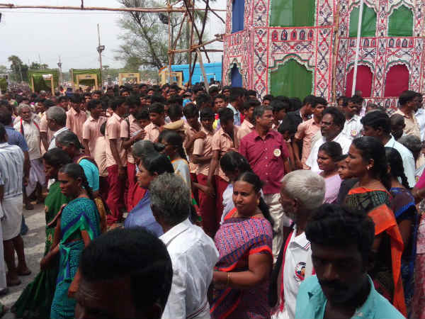 பள்ளிகளுக்கு விடுமுறை