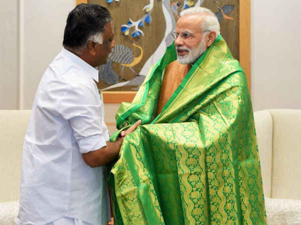 ஈபிஎஸ் அணியுடன் முட்டல்
