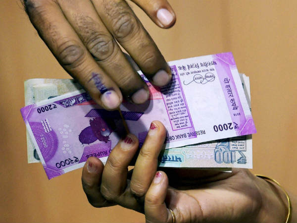 கோடீஸ்வர வட்டி முதலைகள்