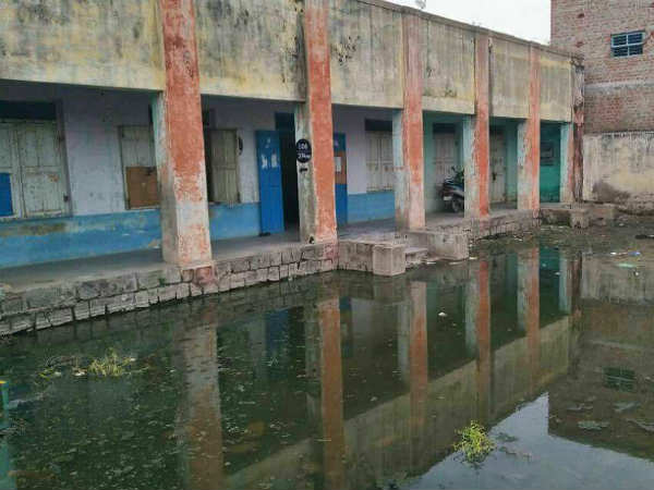 தண்ணீர் வெளியேற வழியில்லை