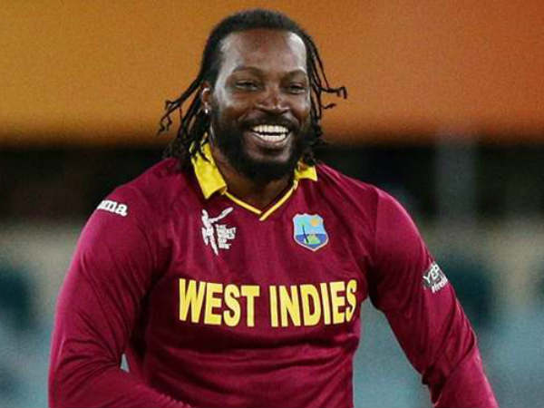 மசாஜ் பெண் அளித்த புகார்