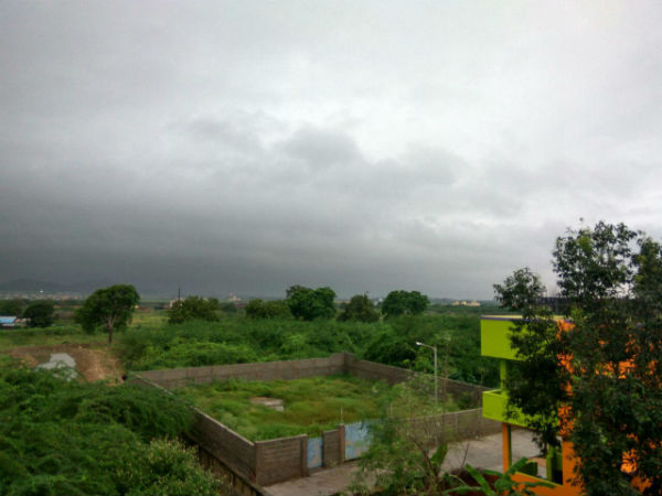 5 மணிக்கே இருண்ட சென்னை
