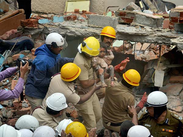 Building collapsed in Bengaluru : Six dead, a baby rescued Building collapsed in Bengaluru : Six dead, a baby rescued