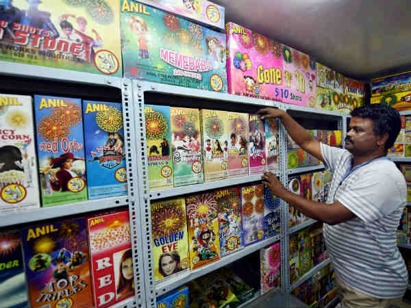 Bombay HC upholds ban on sale of firecrackers in residential areas Bombay HC upholds ban on sale of firecrackers in residential areas