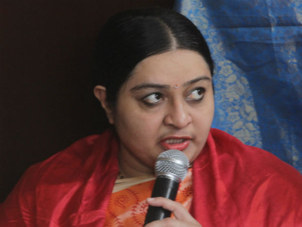 J.Deepa calls her movement activists to work against Dengue J.Deepa calls her movement activists to work against Dengue