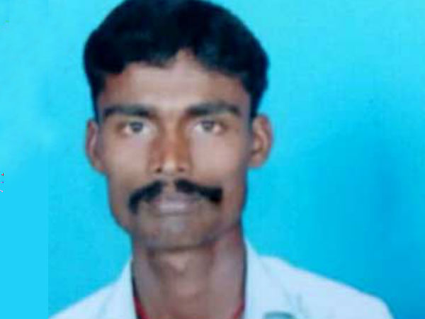 Esakki Muthu's brother Gopi involved in road roko Esakki Muthu's brother Gopi involved in road roko