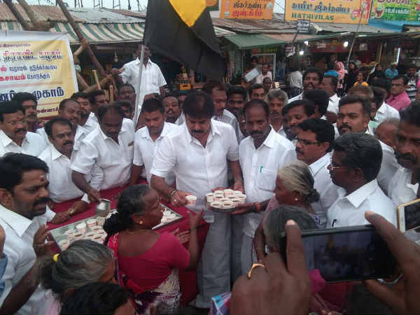 Trichy Police filed case aagainst Sudish for distributing Nilavembu Kudineer Trichy Police filed case aagainst Sudish for distributing Nilavembu Kudineer