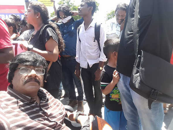 Merina protest :Kavingnar Manushya Puthiran arrested in Chennai Merina protest :Kavingnar Manushya Puthiran arrested in Chennai