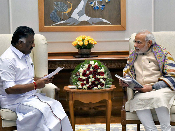 Panneerselvam meets Modi Panneerselvam meets Modi