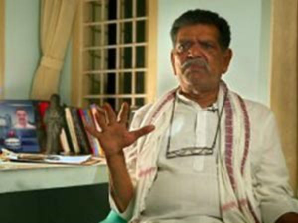 Perarivalan's father Kuyil Dasan admitted in hospital Perarivalan's father Kuyil Dasan admitted in hospital