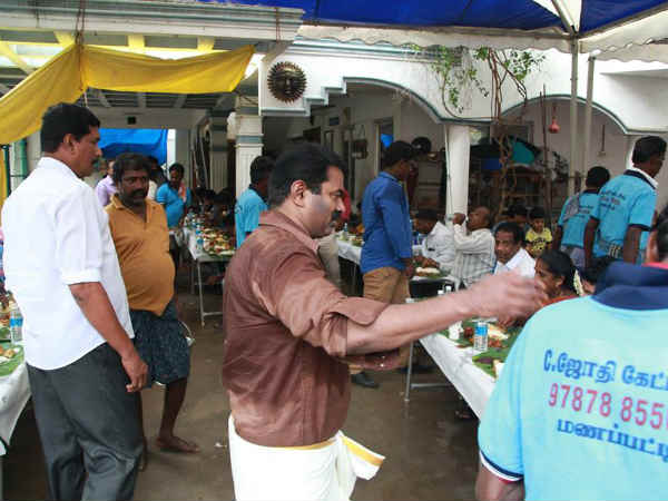 Naam Thamizhar party's blood donation camp Naam Thamizhar party's blood donation camp