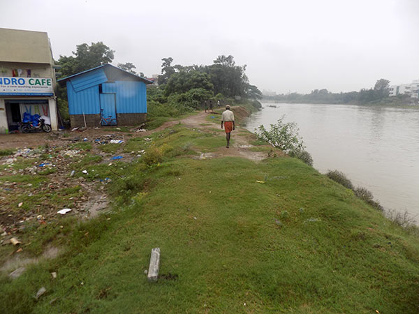 16 ஏரிகள்