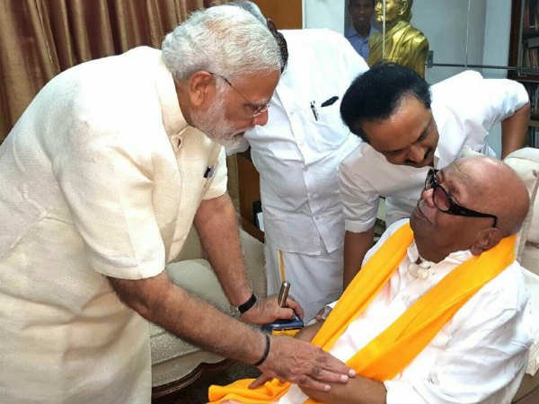 திமுகவுடன் நெருக்கம்