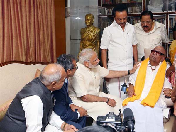 மோடி - கருணாநிதி சந்திப்பு