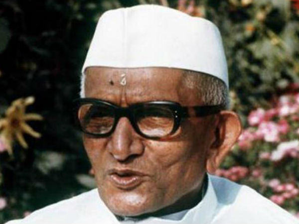 எதிர்கட்சிகள் விமர்சனம்