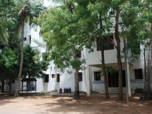கல்லூரி தேர்வும் நடந்தது