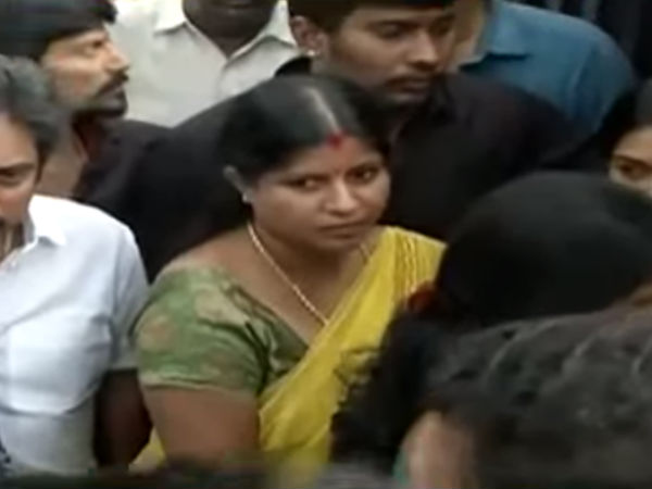 கீர்த்தனாவிற்கு பிறந்தநாள்