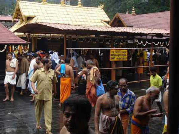 அதிகாலையில் ஐயப்பனுக்கு பூஜை