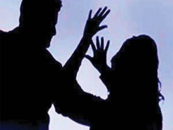 பட்டதாரி வாலிபர்