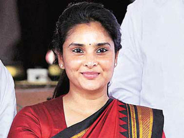 திவ்யா ஸ்பந்தனா முன்னள் எம்.பி