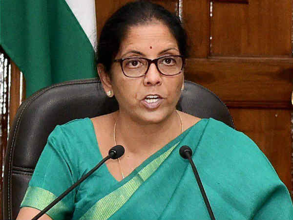 விளக்கம் சொல்லும் அமைச்சர்