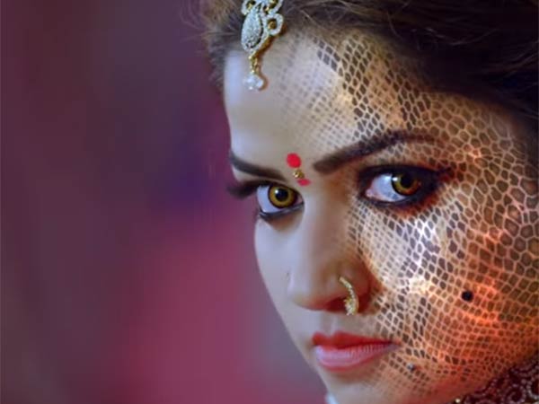 ஏங்கும் பெண்கள்