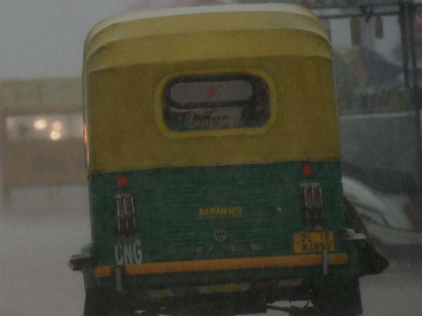ஆட்டோ டிரைவர், கூட்டாளிகள் கைது