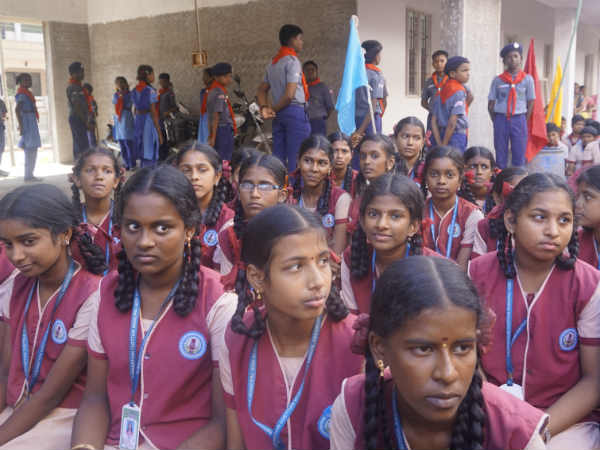 மாவட்ட கல்வி அலுவலர் நடவடிக்கை