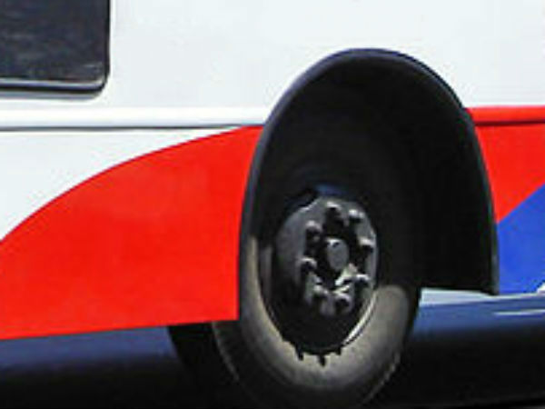 Passengers were shocked that government bus tyre seperated from bus while on travel near Nagapattinam Passengers were shocked that government bus tyre seperated from bus while on travel near Nagapattinam