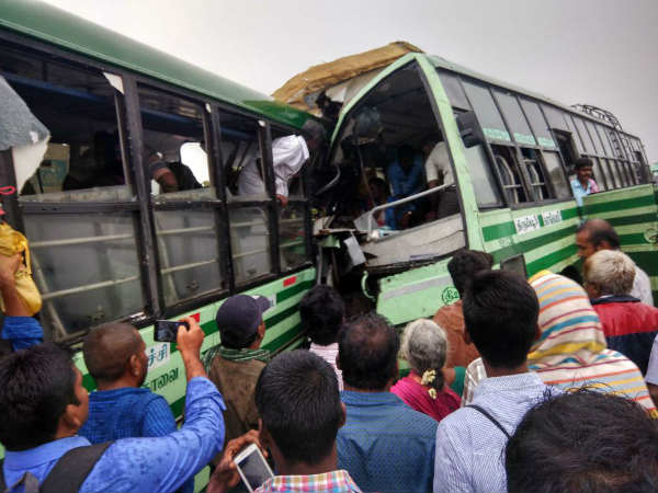 35 injured 2 government buses collide 35 injured 2 government buses collide