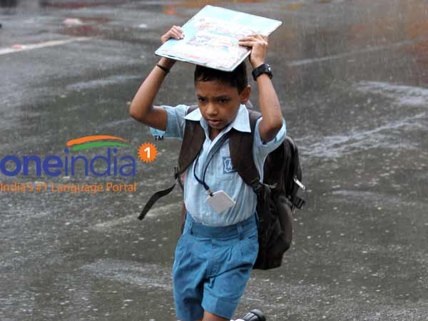 Heavy Rain in Chennai District schools function as usual says District collector Heavy Rain in Chennai District schools function as usual says District collector