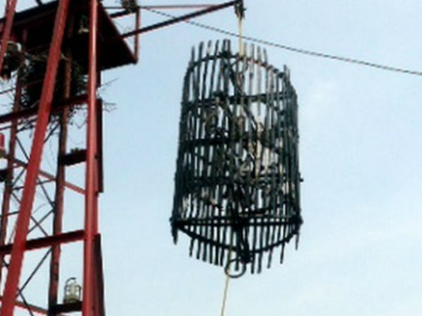 Number two cyclone warning issued in Nagai, cuddalore, Puducherry ports Number two cyclone warning issued in Nagai, cuddalore, Puducherry ports