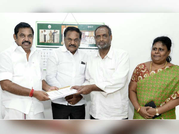 Dinakaran faction MPS jump to AIADMK Dinakaran faction MPS jump to AIADMK
