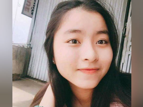Vietnamese teenager gets electrocuted while charging mobile Vietnamese teenager gets electrocuted while charging mobile