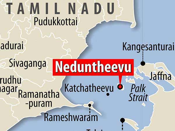 Lankan navy arrests 9 Tamil Nadu fishermen Lankan navy arrests 9 Tamil Nadu fishermen