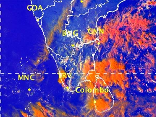IMD forecasts very heavy rain over TN, Puducherry IMD forecasts very heavy rain over TN, Puducherry